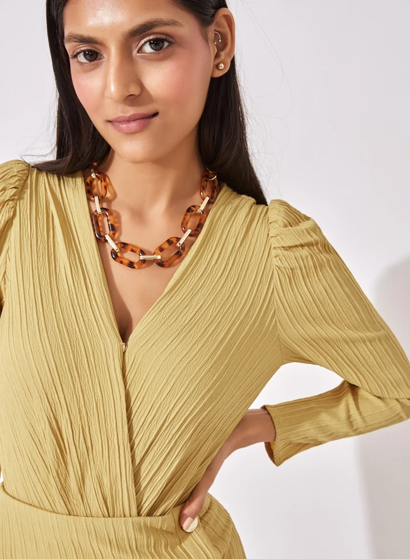 ذا ليبل لايف بودي سوت بأكمام منفوشة